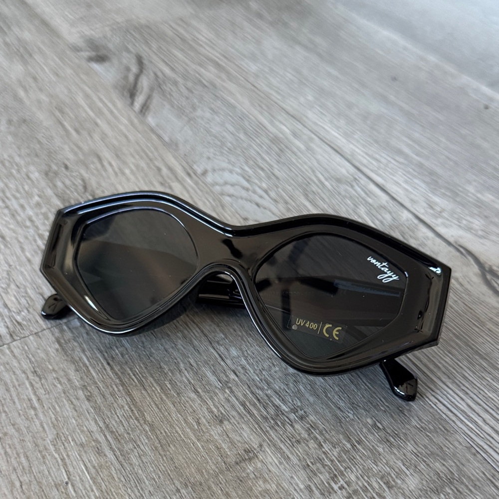 Vortex V1 Black Sunglasses